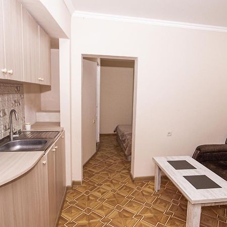 Орел Yerevan Luaran gambar