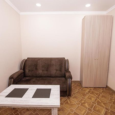 Орел Yerevan Luaran gambar
