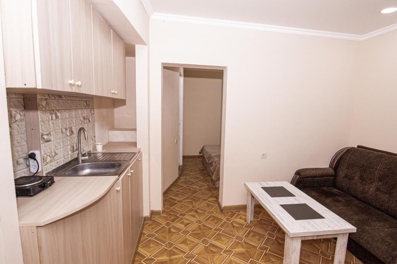 Орел Yerevan Luaran gambar