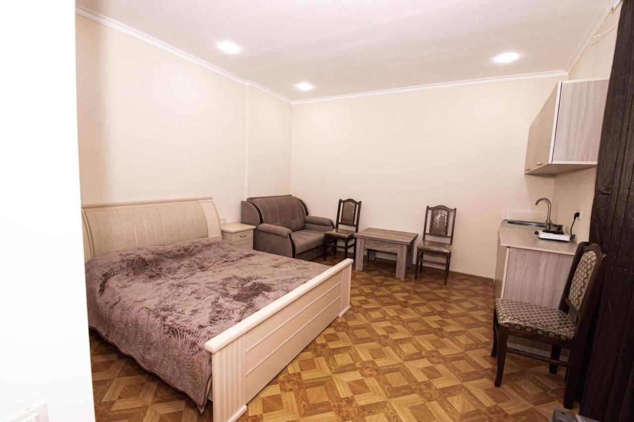 Орел Yerevan Luaran gambar