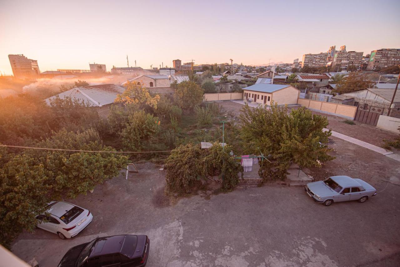 Орел Yerevan Luaran gambar